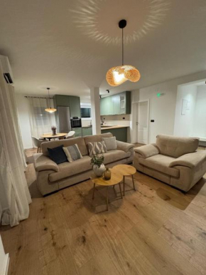 Matea's Warm Embrace Apartment